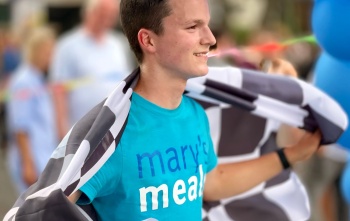 16-year-old Denis Holub from Germany set himself this summer to bring hope to hungry children living in Malawi.