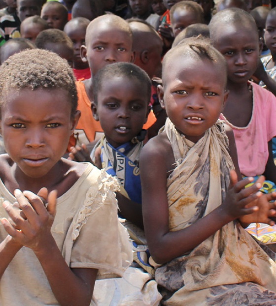 Children being fed at a school in Turkana - Kenya