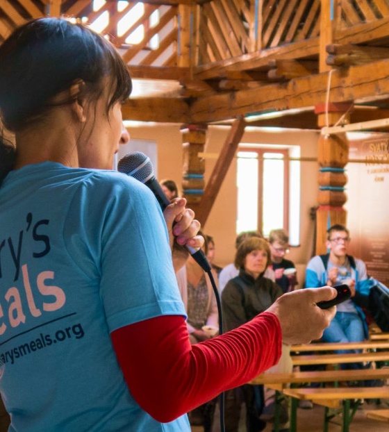 A volunteer in Czechia gives a speech