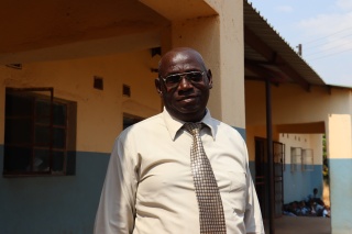 Encouraging children to attend school in Zambia